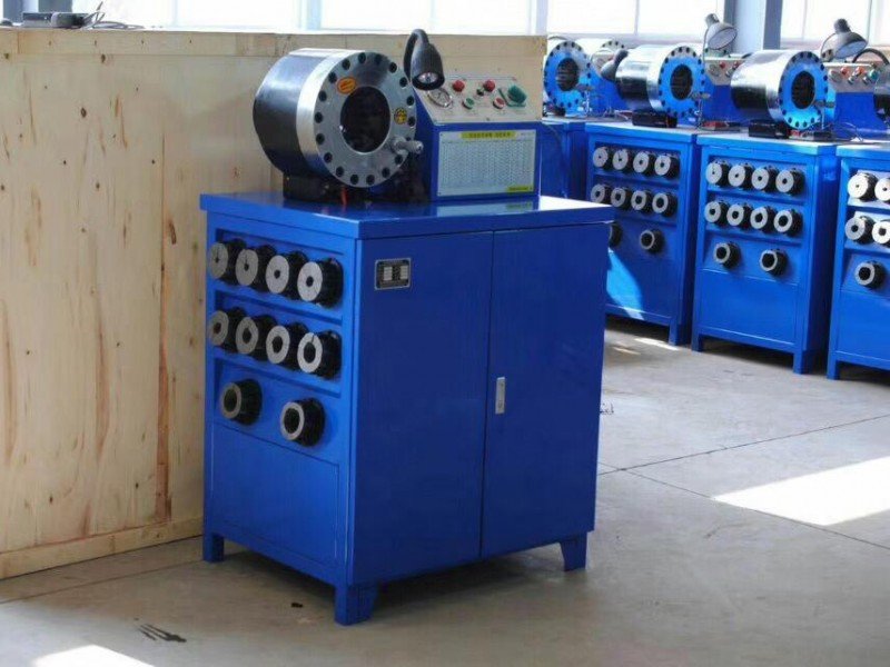 49101051-1 Prensadora / Peladora De Manguera Hidráulica DSG 51 N - Imagen 1